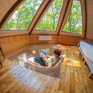 Cabanes dans les arbres avec spa Lot et Dordogne